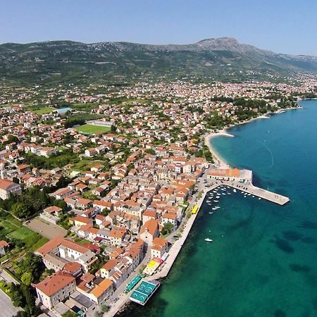 Apartments With A Parking Space Kastel Stari, Kastela - 22590 Dış mekan fotoğraf